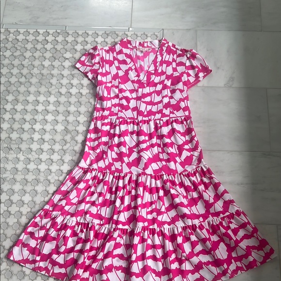 Jude Connally Dresses & Skirts - Jude Connally Fuchsia and White Patterned Midi Dress
